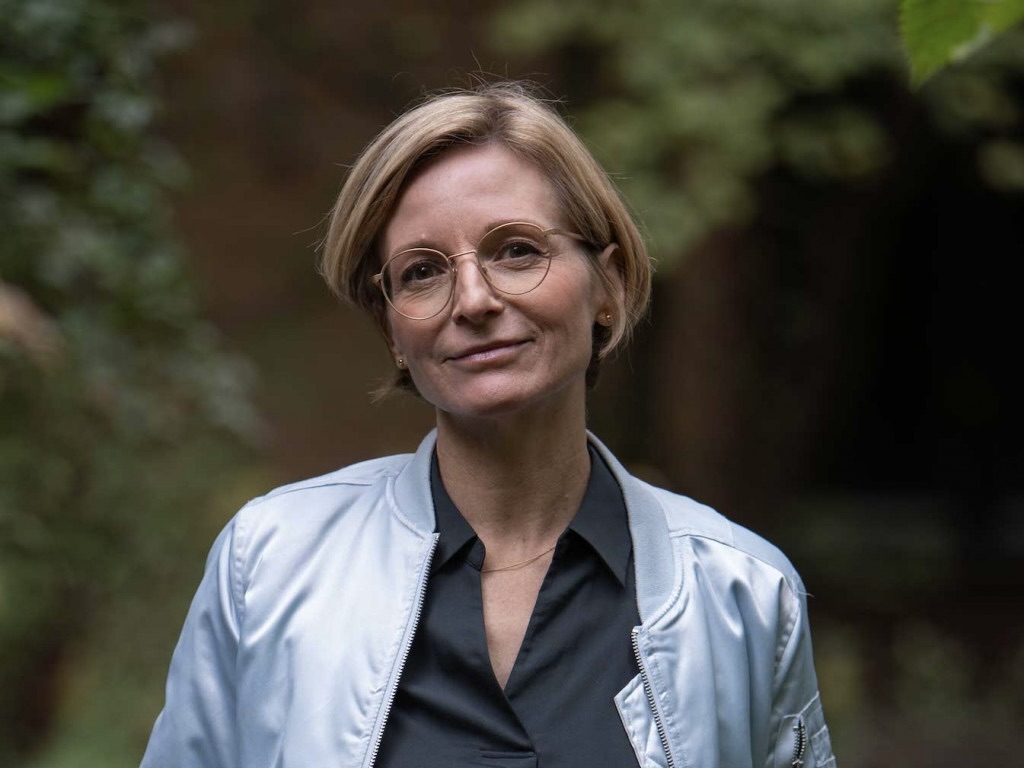 ella-lage-stellar-approach-1024x-1600x-1600x-2