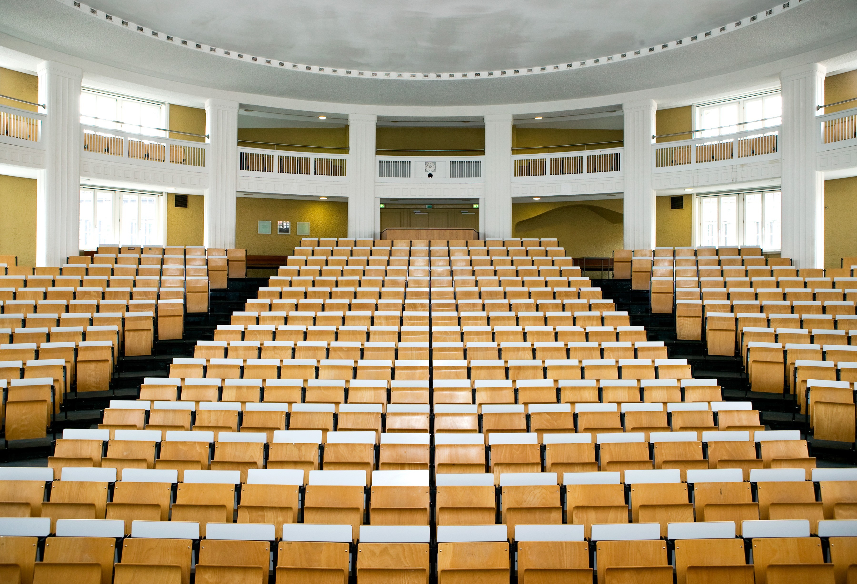 080508-foto-uhh-dichant-esa1-hoersaala-9mp-4096x