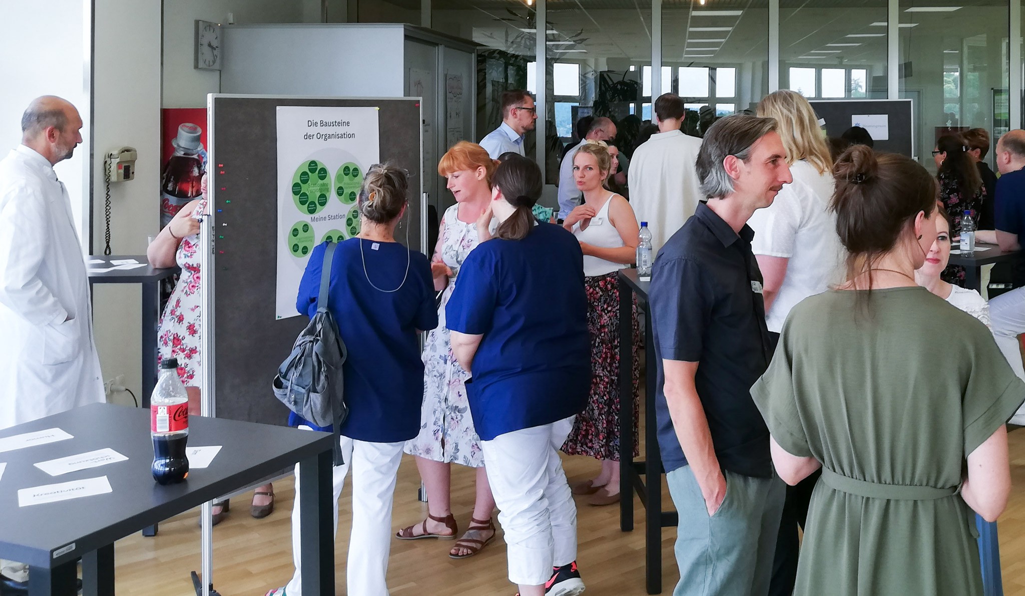 meinestation-eroffnungsfeier-infostande-c-meine-station-2-4096x